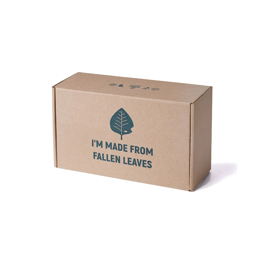 Corrugated boxes made from fallen leaves